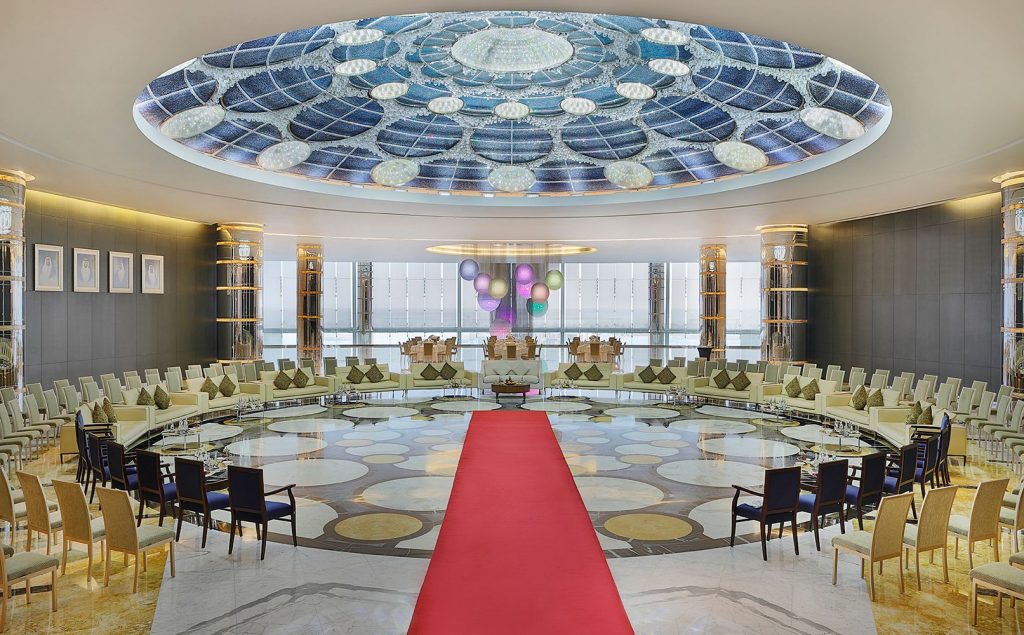 Oculus+ foyer